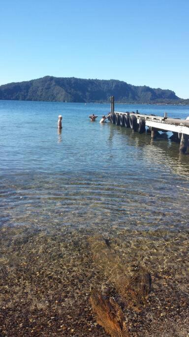 Lake Rotoiti Lakehouse Retreat 로토루아 외부 사진