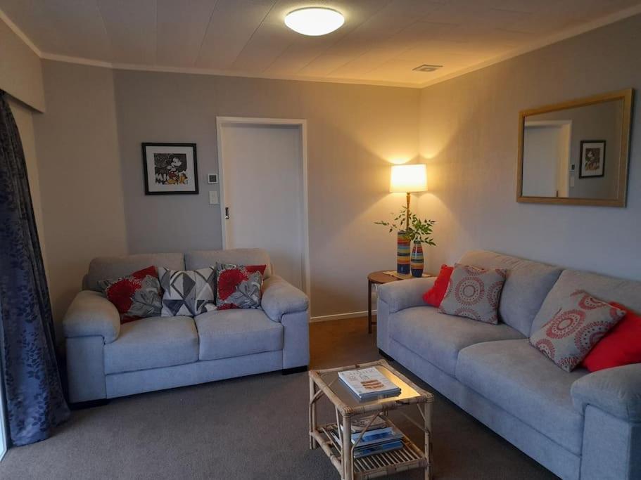 Lake Rotoiti Lakehouse Retreat 로토루아 외부 사진